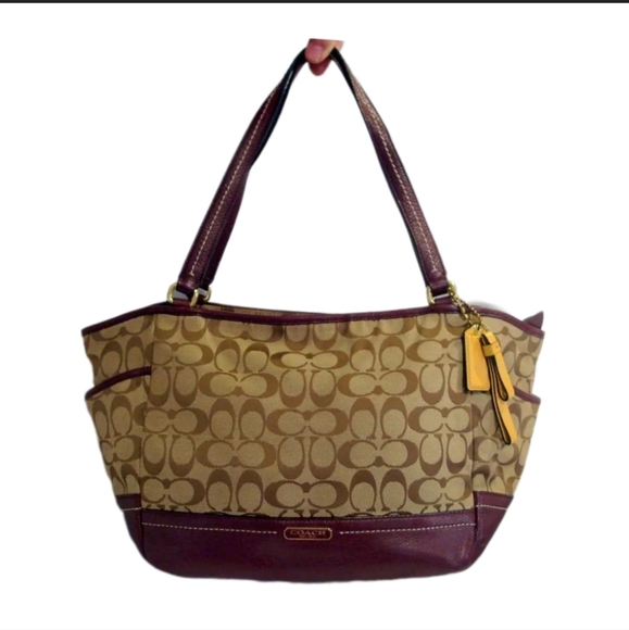 COACH AUTHENTIC F23297 PARK CARRIE SIGNATURE SATCHEL BURGUNDY COLOR PREOWNED - Picture 3 of 15